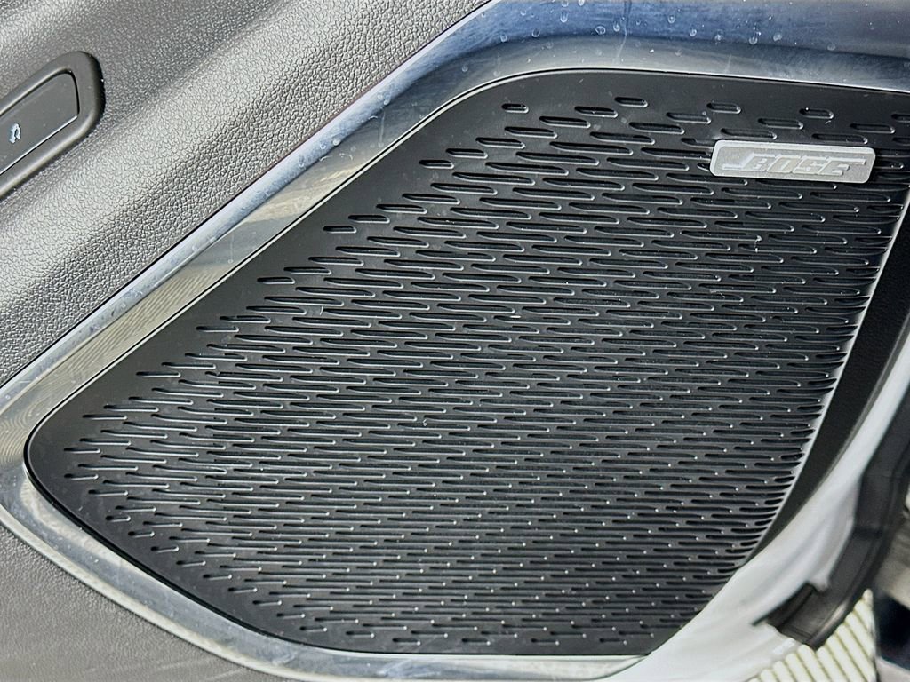 Used 2024 Chevrolet Traverse RS image 19