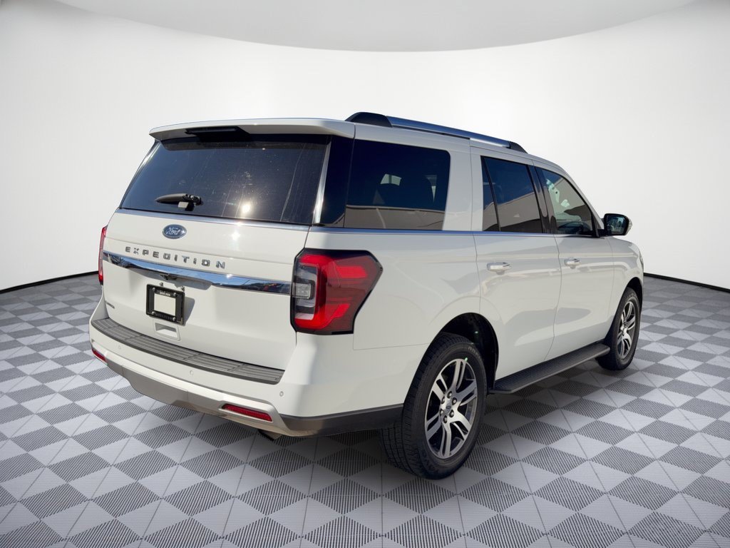 Used 2024 Ford Expedition Limited RWD image 9