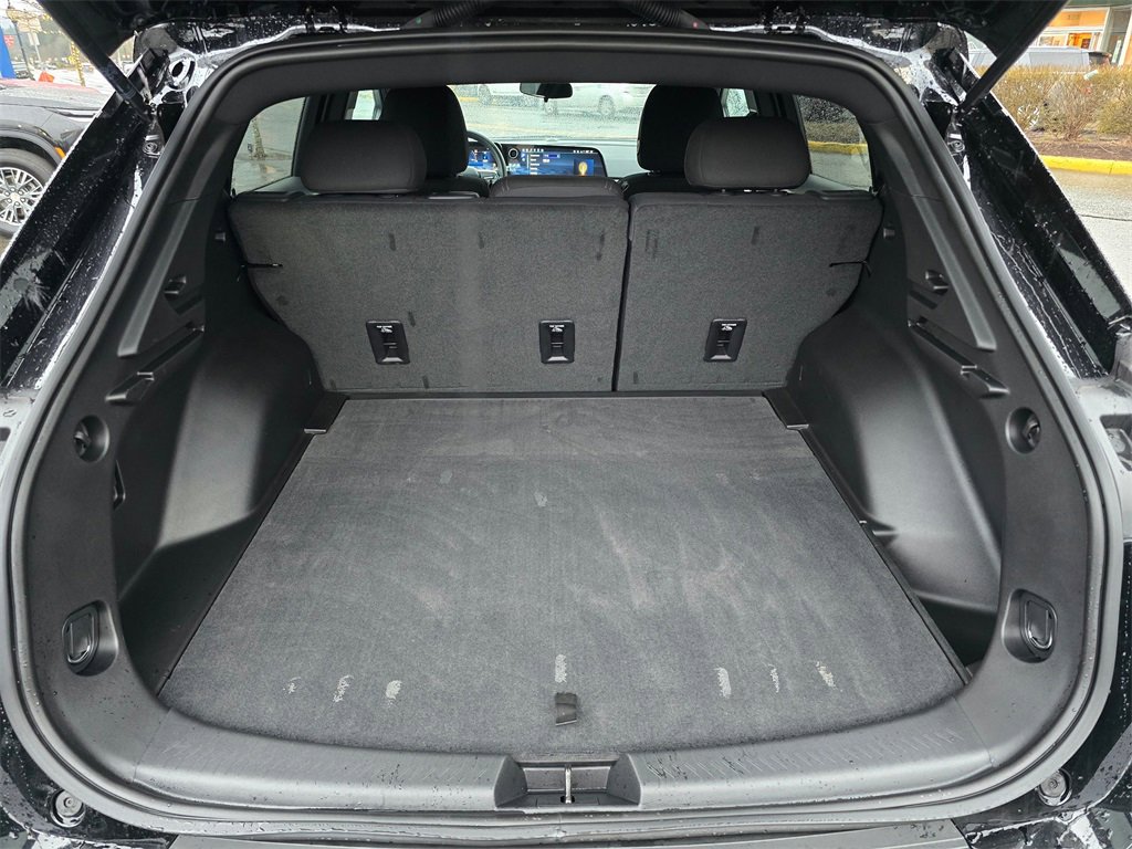 Used 2025 Chevrolet Equinox EV LT w/ Convenience Package image 14