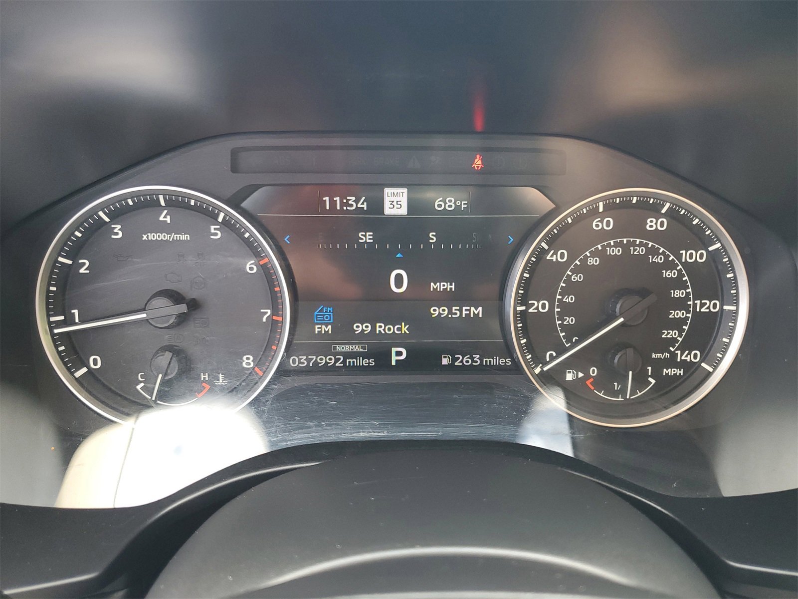 Used 2024 Mitsubishi Outlander SE image 13