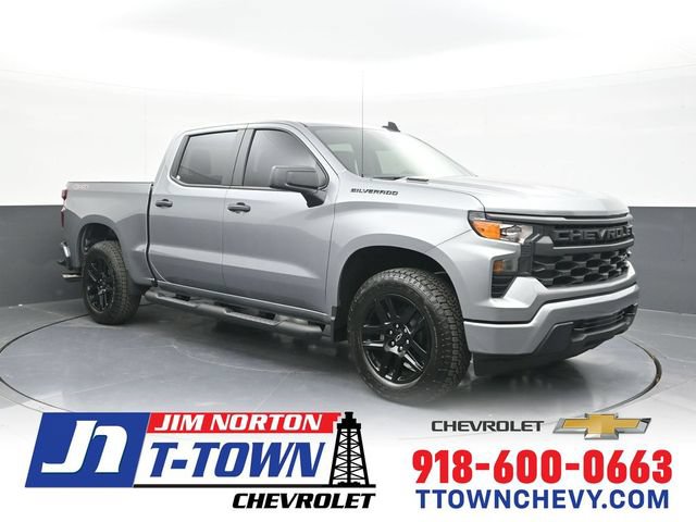 New 2026 Chevrolet Silverado 1500 Custom w/ Turbomax Blackout Package AWD/4WD 360° Tour