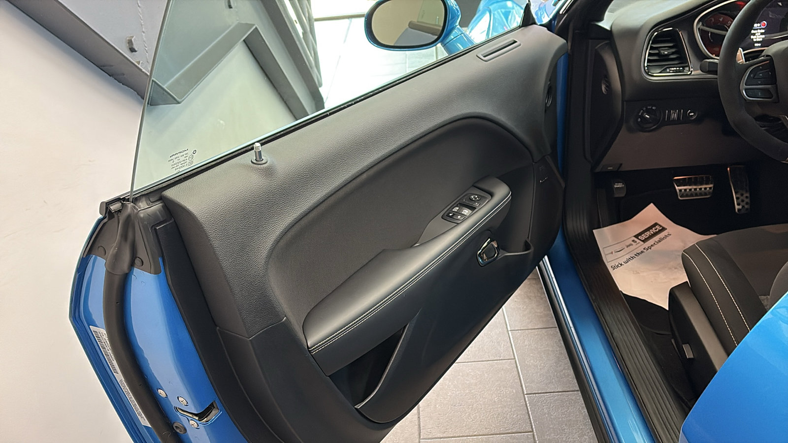 Used 2023 Dodge Challenger SRT Hellcat image 6