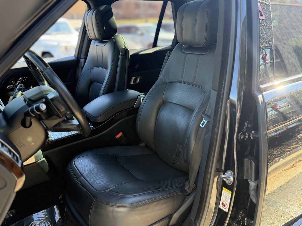 Used 2019 Land Rover Range Rover Supercharged image 26