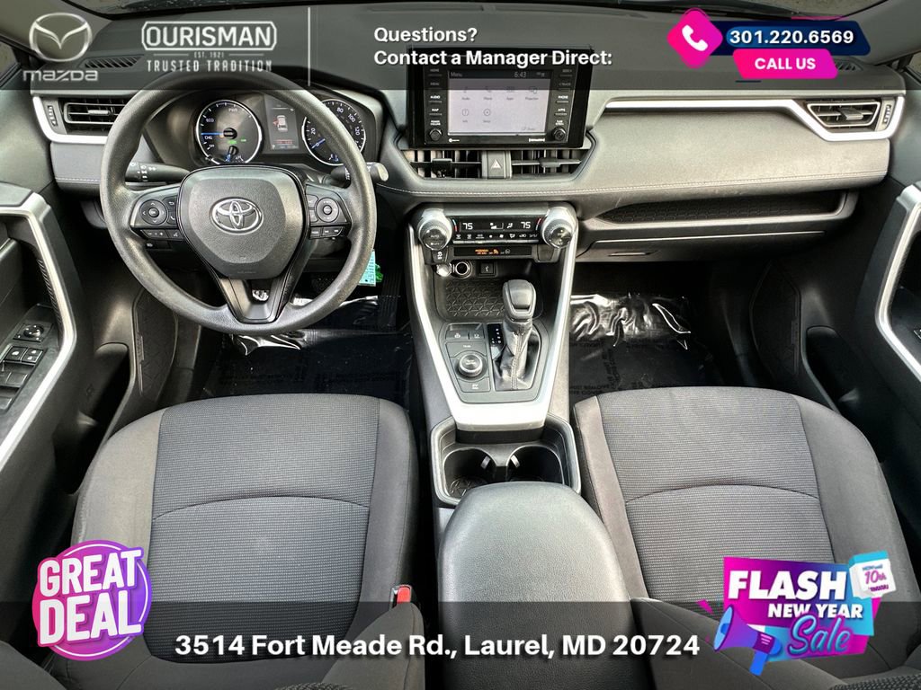 Used 2020 Toyota RAV4 LE image 18