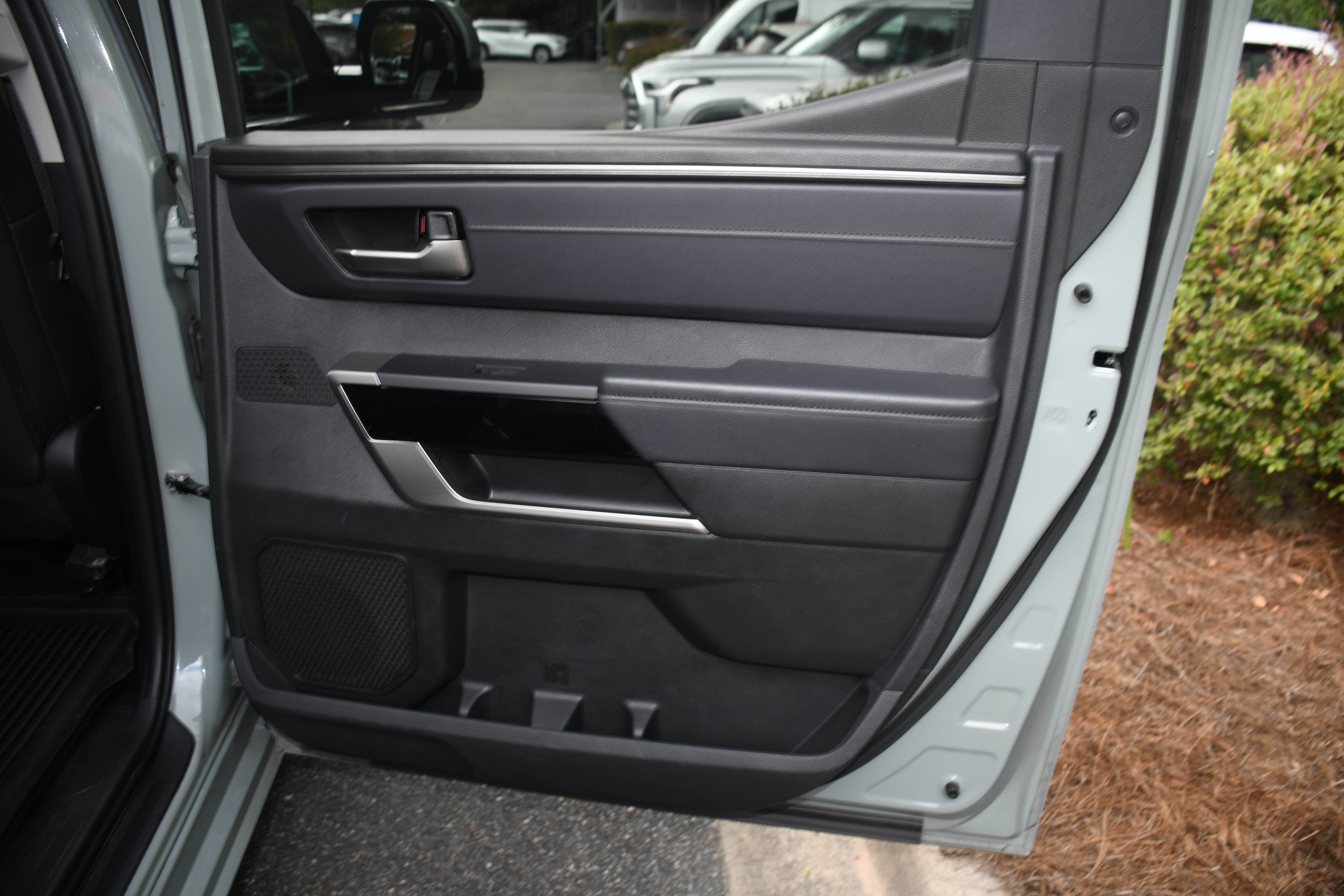 Used 2024 Toyota Tundra Limited RWD image 21