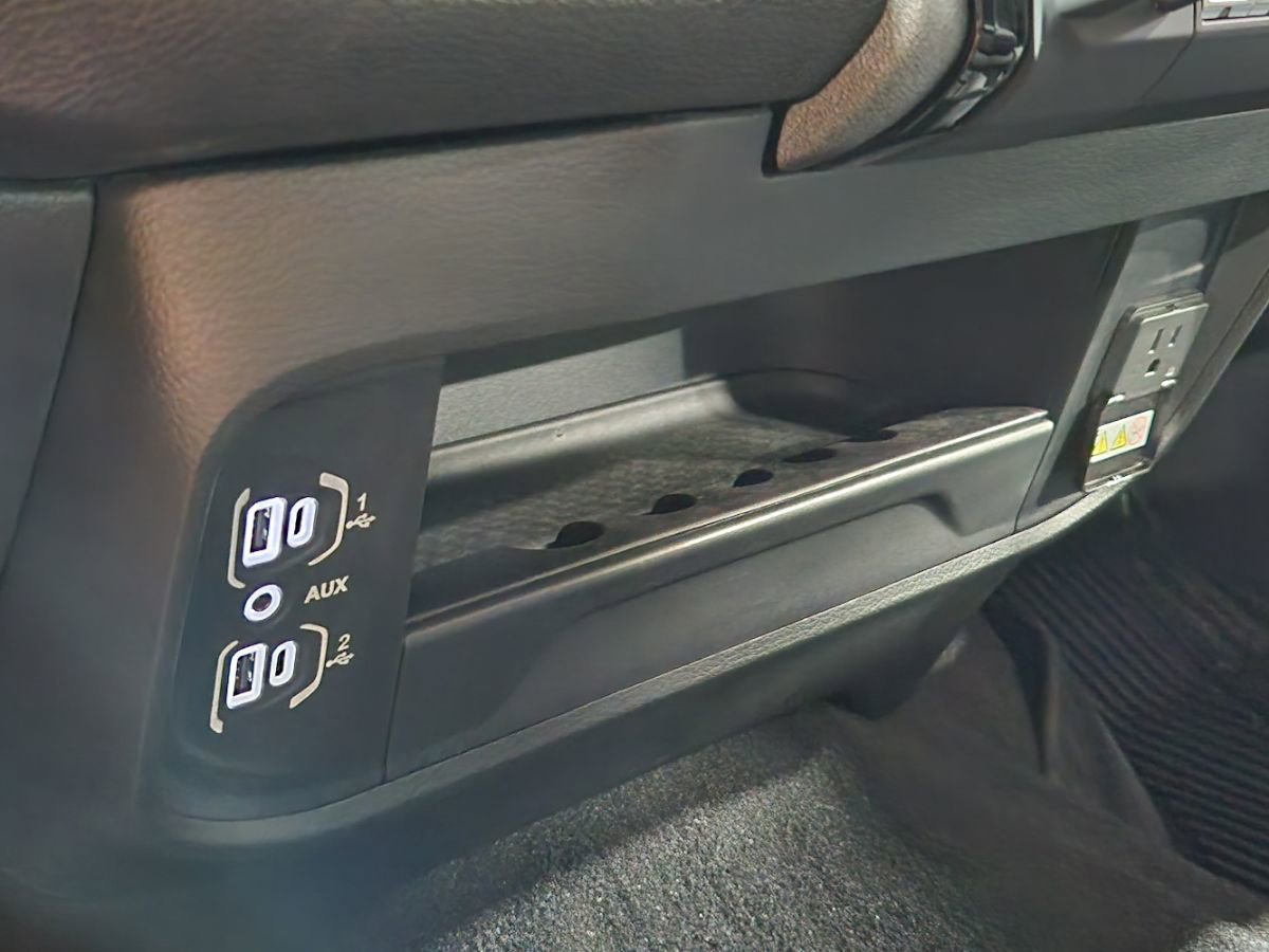 Used 2025 RAM 2500 Tradesman AWD/4WD image 31