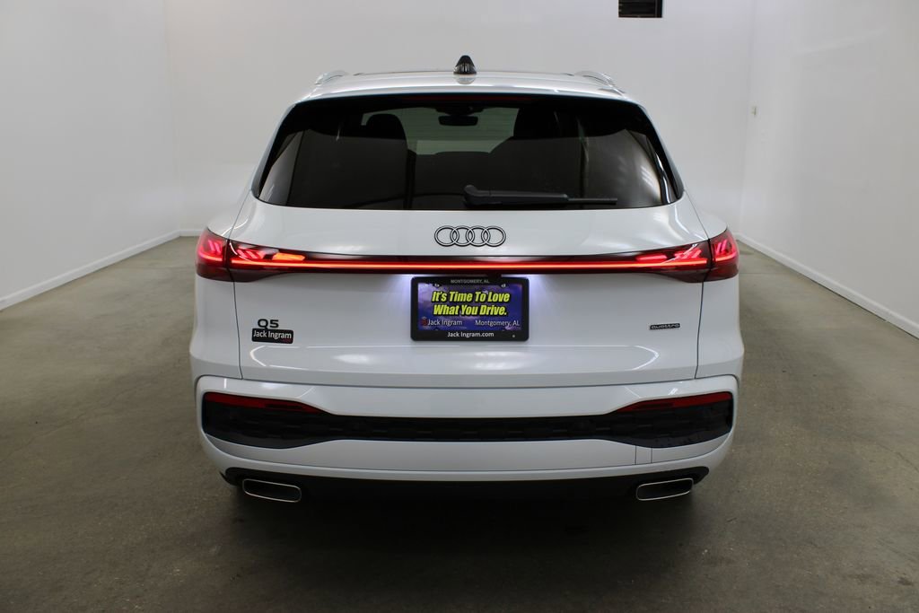 New 2025 Audi Q5 Prestige image 3