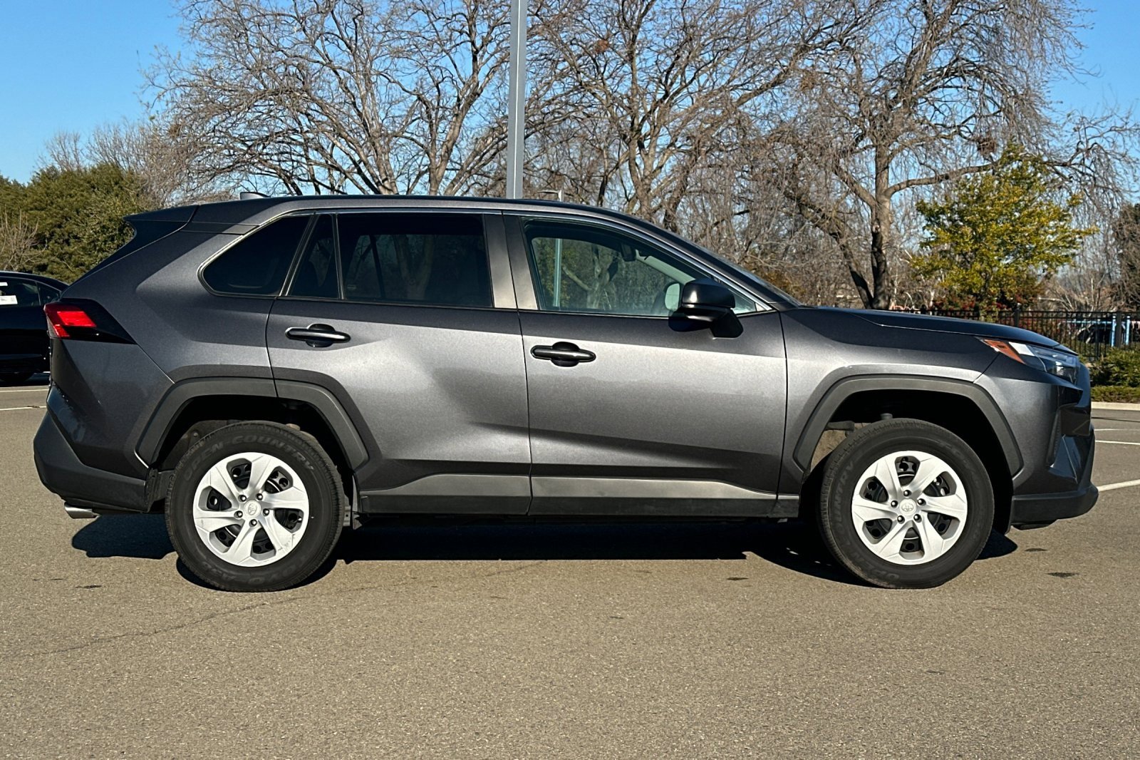 Used 2024 Toyota RAV4 LE image 3
