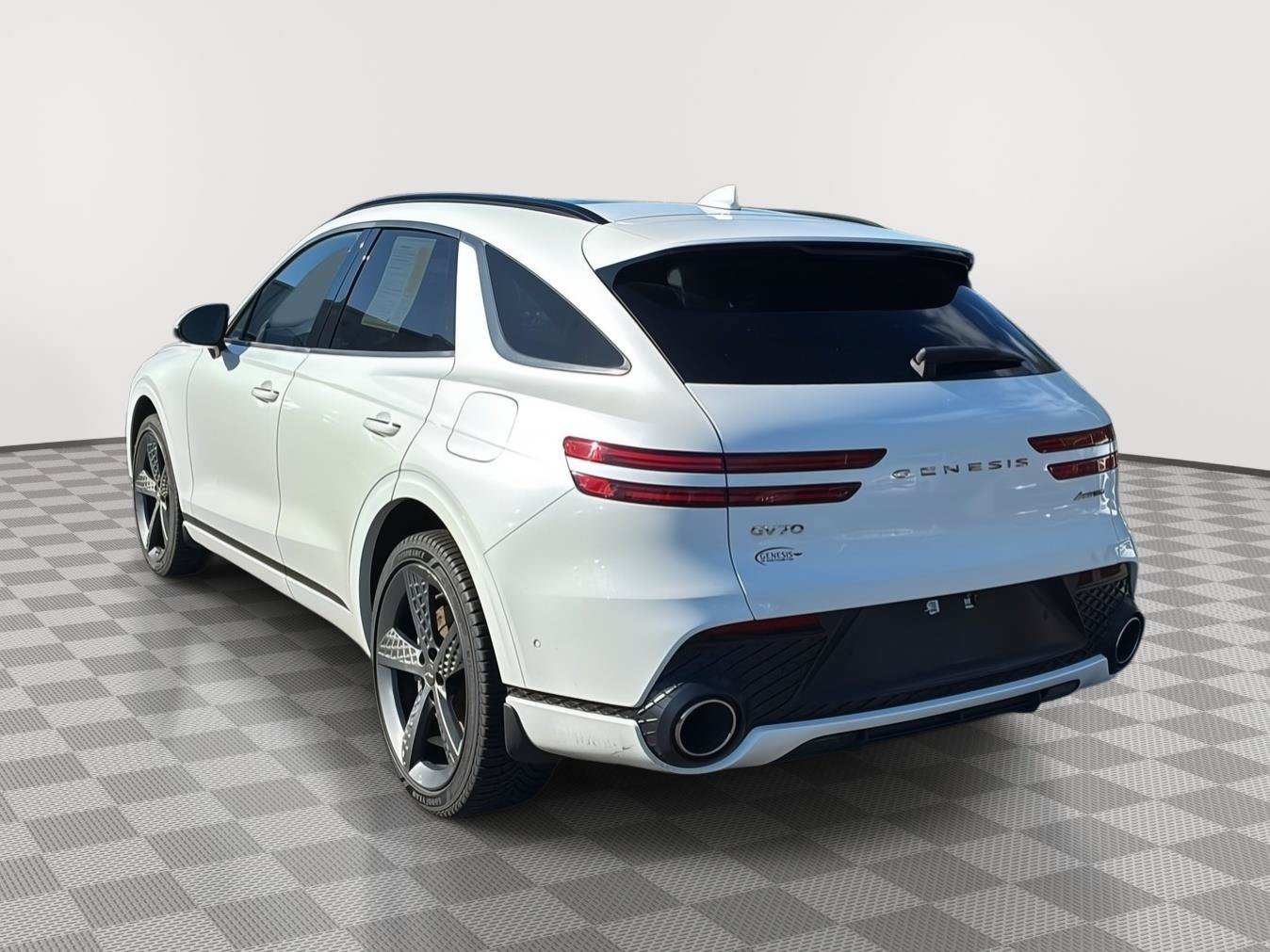 Used 2022 Genesis GV70 3.5T Sport w/ Sport Prestige Package AWD/4WD image 7
