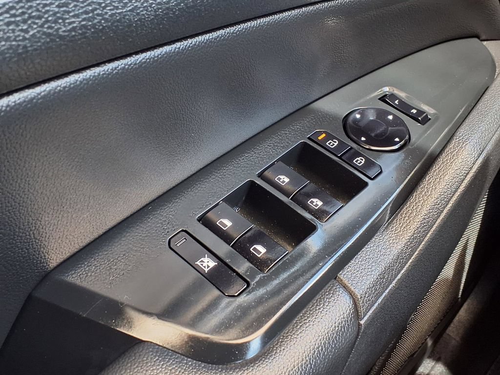 Certified 2026 Kia Sportage EX FWD image 19
