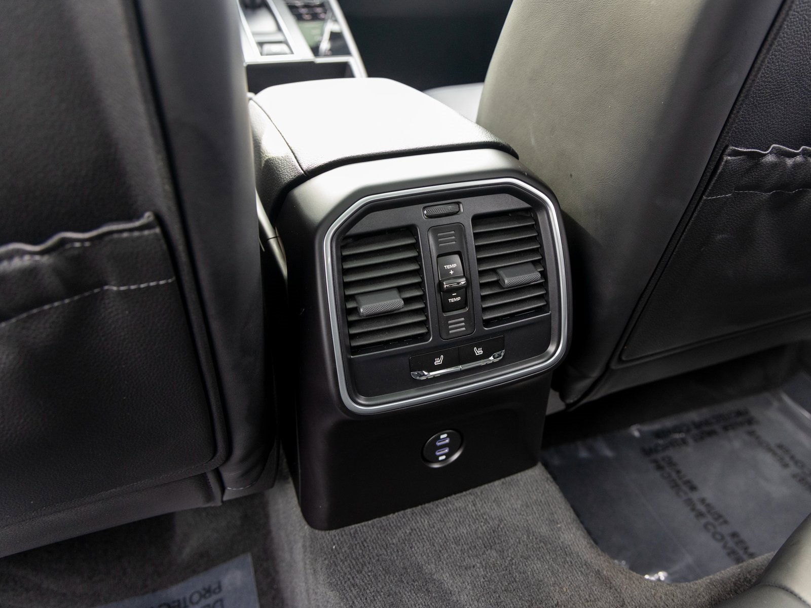 Certified 2023 Porsche Macan image 41