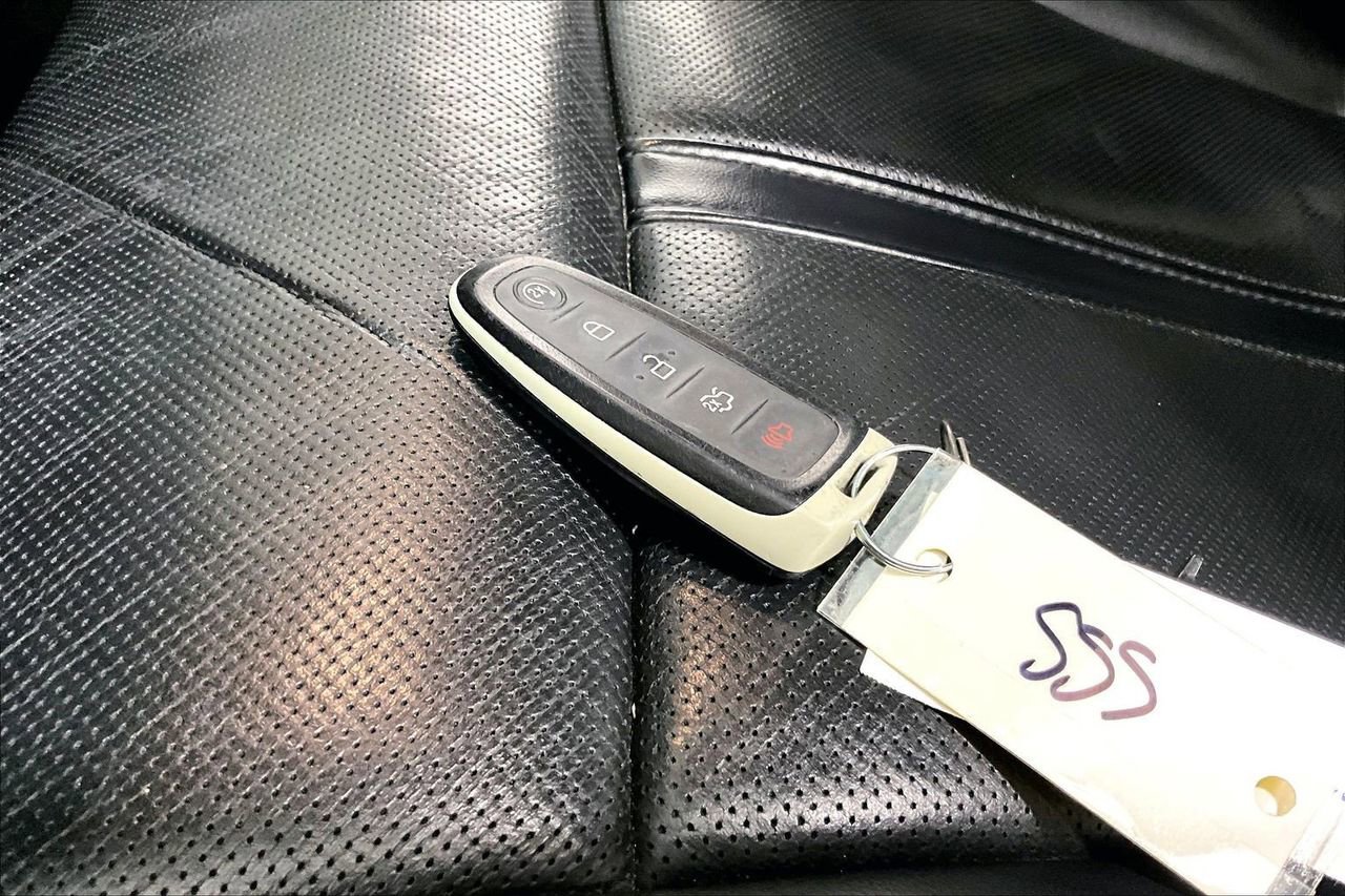 Used 2017 Lincoln Navigator Select RWD image 19
