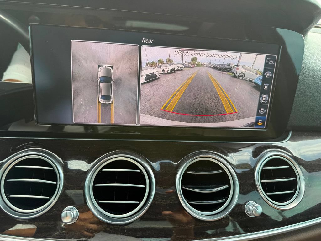 Used 2019 Mercedes-Benz E 300 image 16