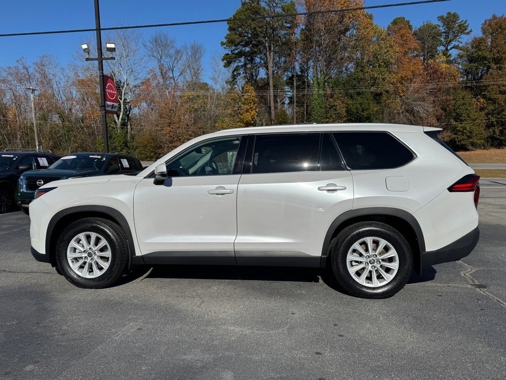 Used 2024 Toyota Grand Highlander XLE image 6