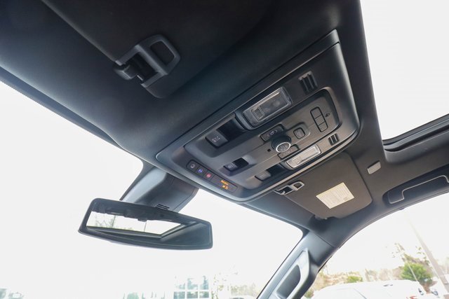 Used 2022 GMC Yukon SLT w/ SLT Premium Package image 79