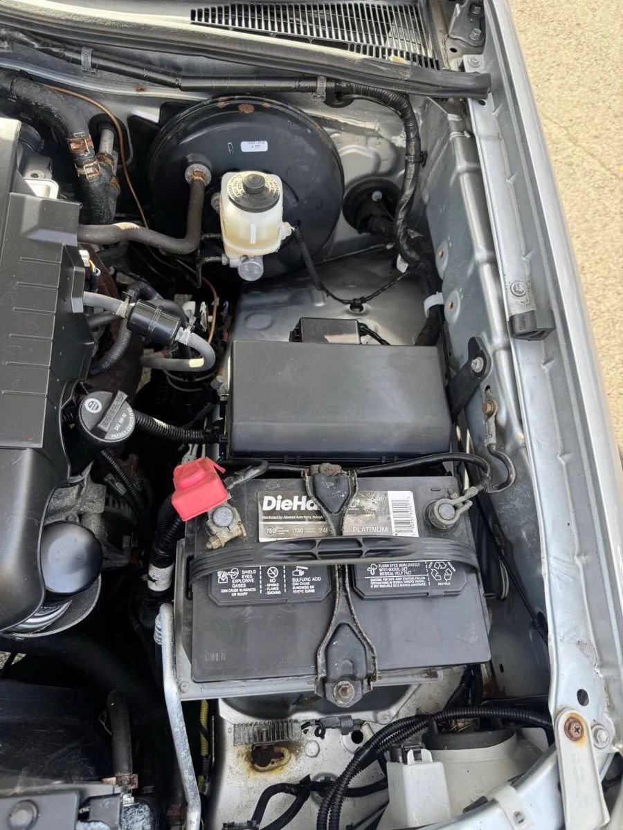 Used 2011 Toyota Tacoma 4x4 Access Cab V6 w/ TRD Sport Pkg image 17