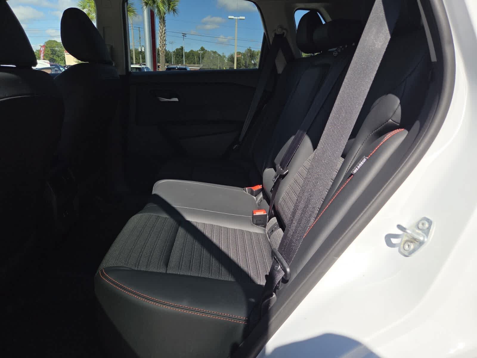 Used 2025 Nissan Rogue SV AWD/4WD image 5