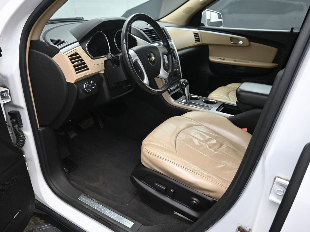 Used 2009 Chevrolet Traverse LTZ image 10