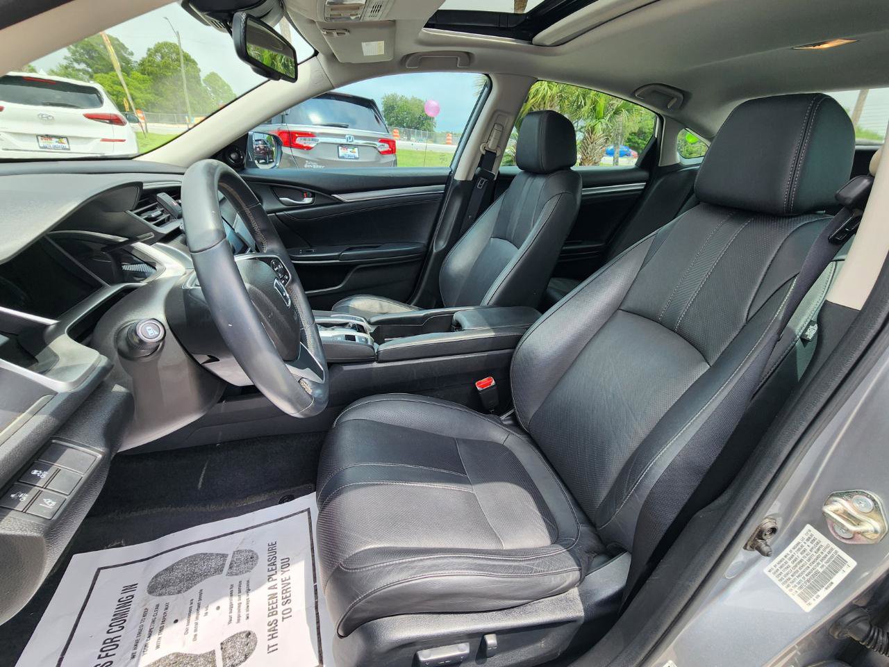 Used 2017 Honda Civic Touring image 10
