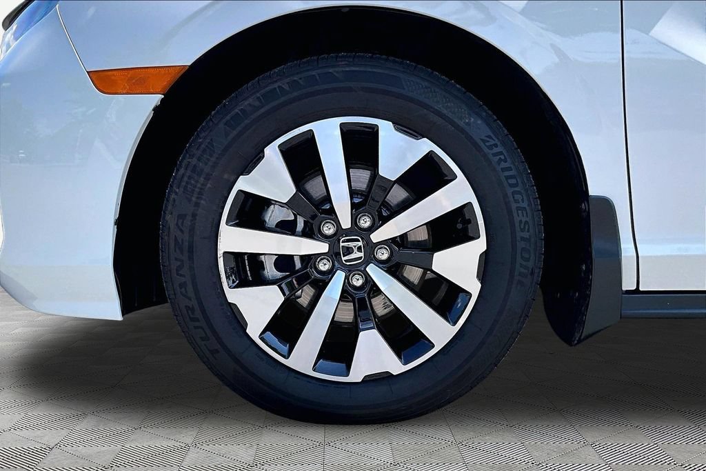 Certified 2026 Honda Odyssey EX-L image 23