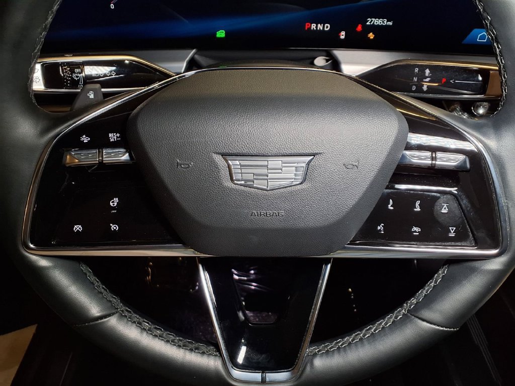Certified 2024 Cadillac Lyriq Sport RWD image 7