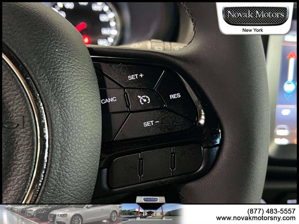 Used 2022 Jeep Renegade Altitude AWD/4WD image 22