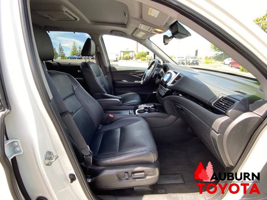Used 2018 Honda Pilot Touring image 14