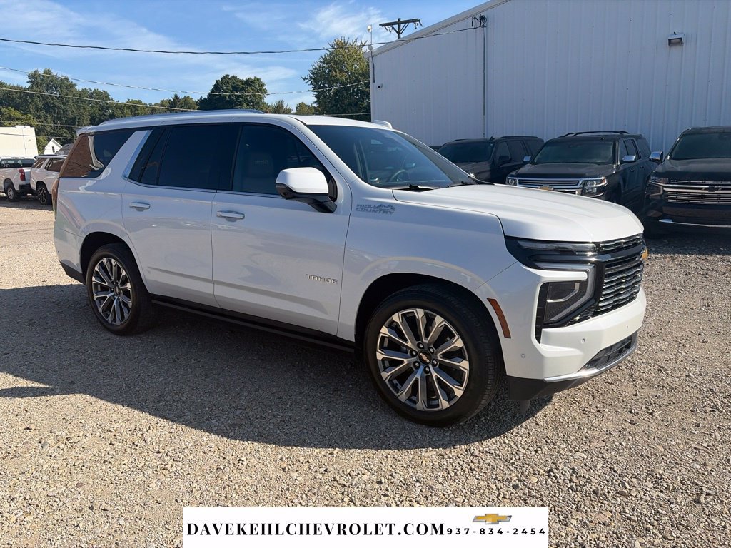 Used 2025 Chevrolet Tahoe High Country AWD/4WD image 7