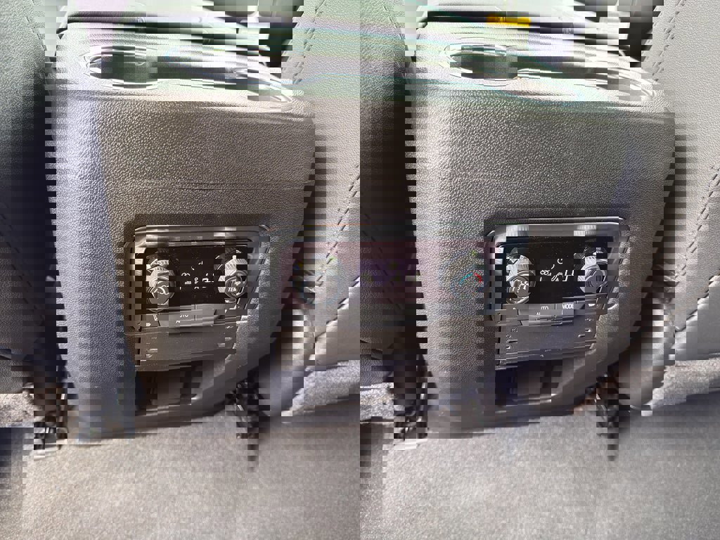 New 2026 Chevrolet Suburban LT w/ Comfort Package image 26