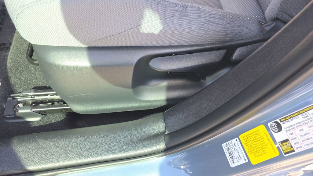 Used 2025 Toyota Corolla SE image 19