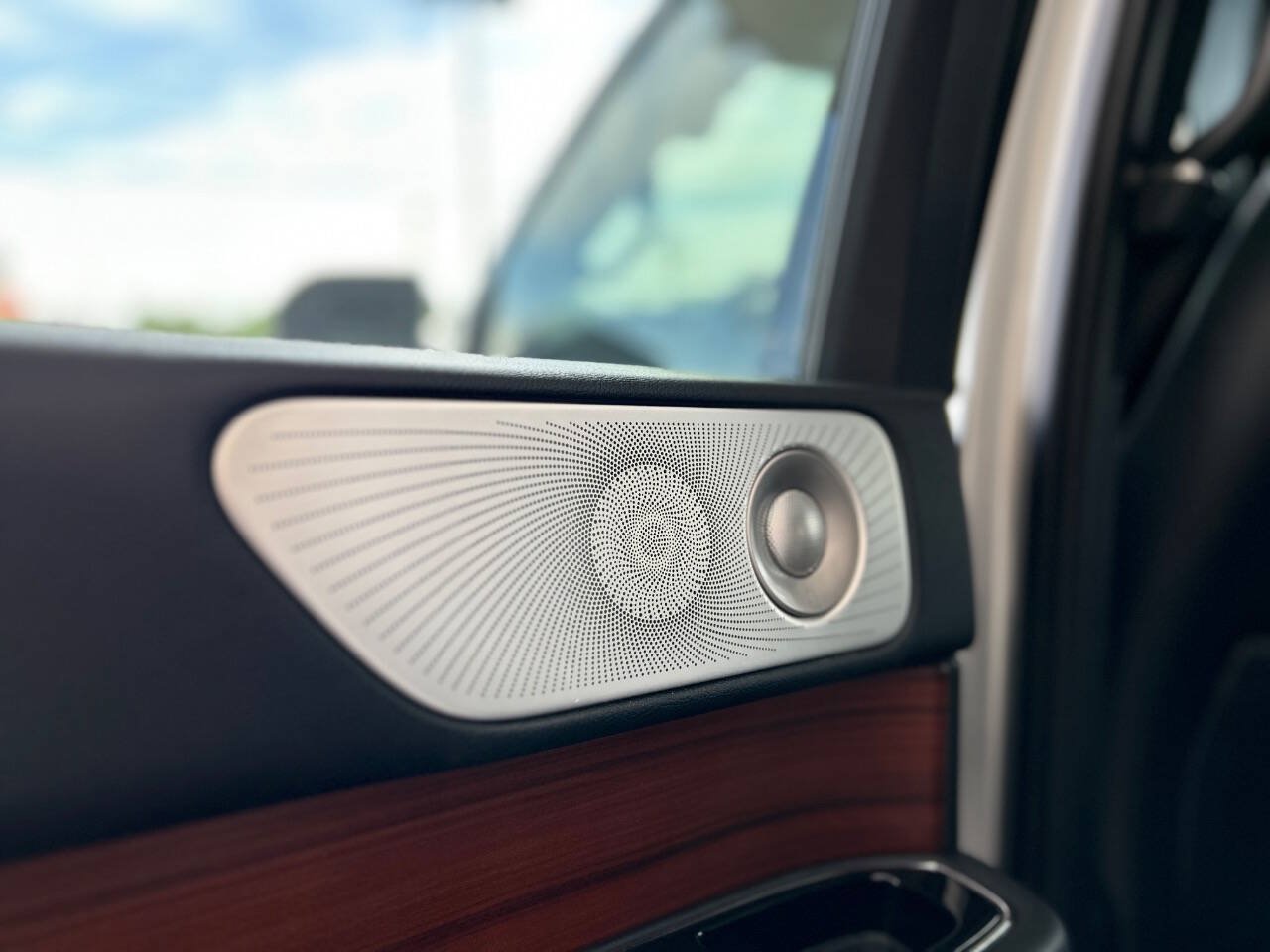 Used 2018 Lincoln Navigator L Reserve w/ Technology Package AWD/4WD image 49