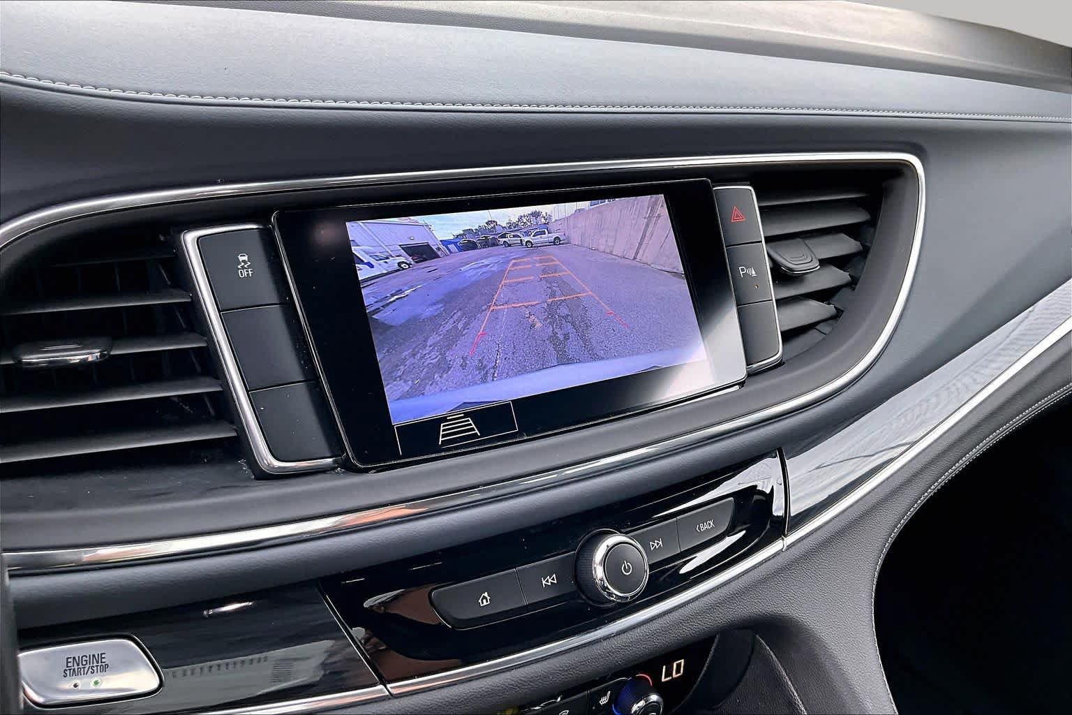 Used 2020 Buick Enclave Essence FWD image 29
