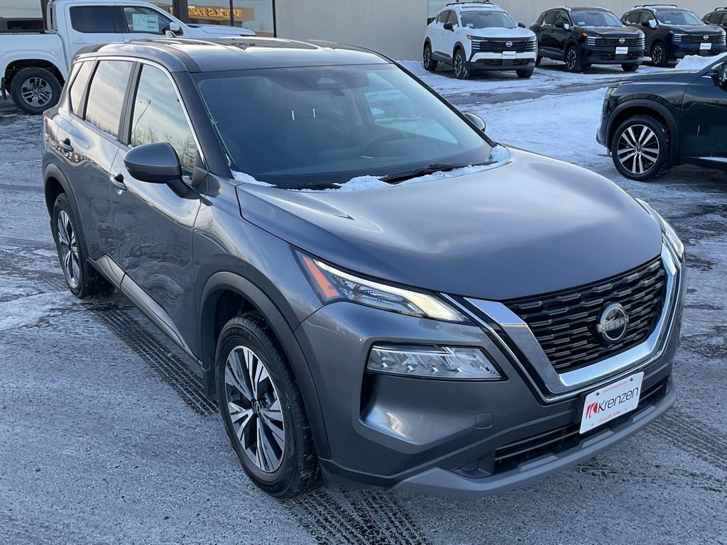 Used 2023 Nissan Rogue SV AWD/4WD image 3