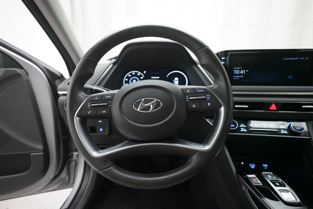 Used 2023 Hyundai Sonata SEL w/ Convenience Package image 4