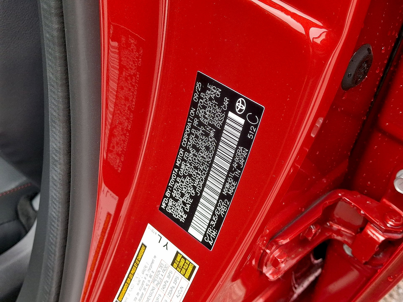 New 2026 Toyota Prius Plug-In Hybrid FWD image 18