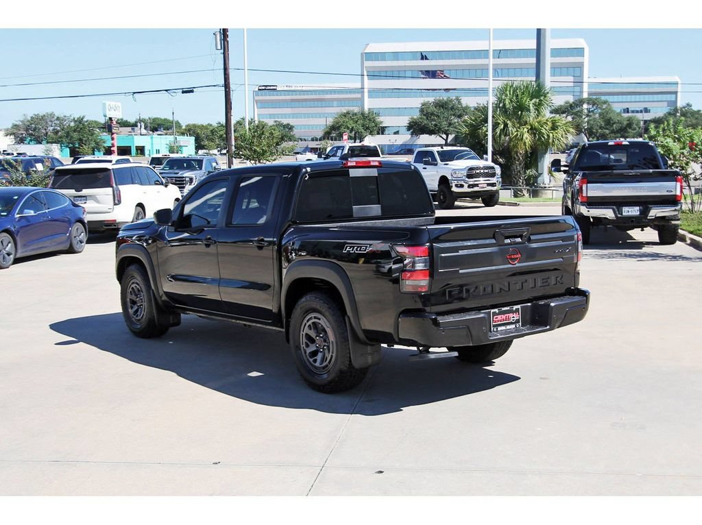Used 2025 Nissan Frontier Pro-X RWD image 3