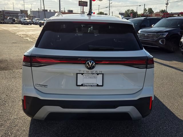 New 2026 Volkswagen Tiguan S FWD image 10