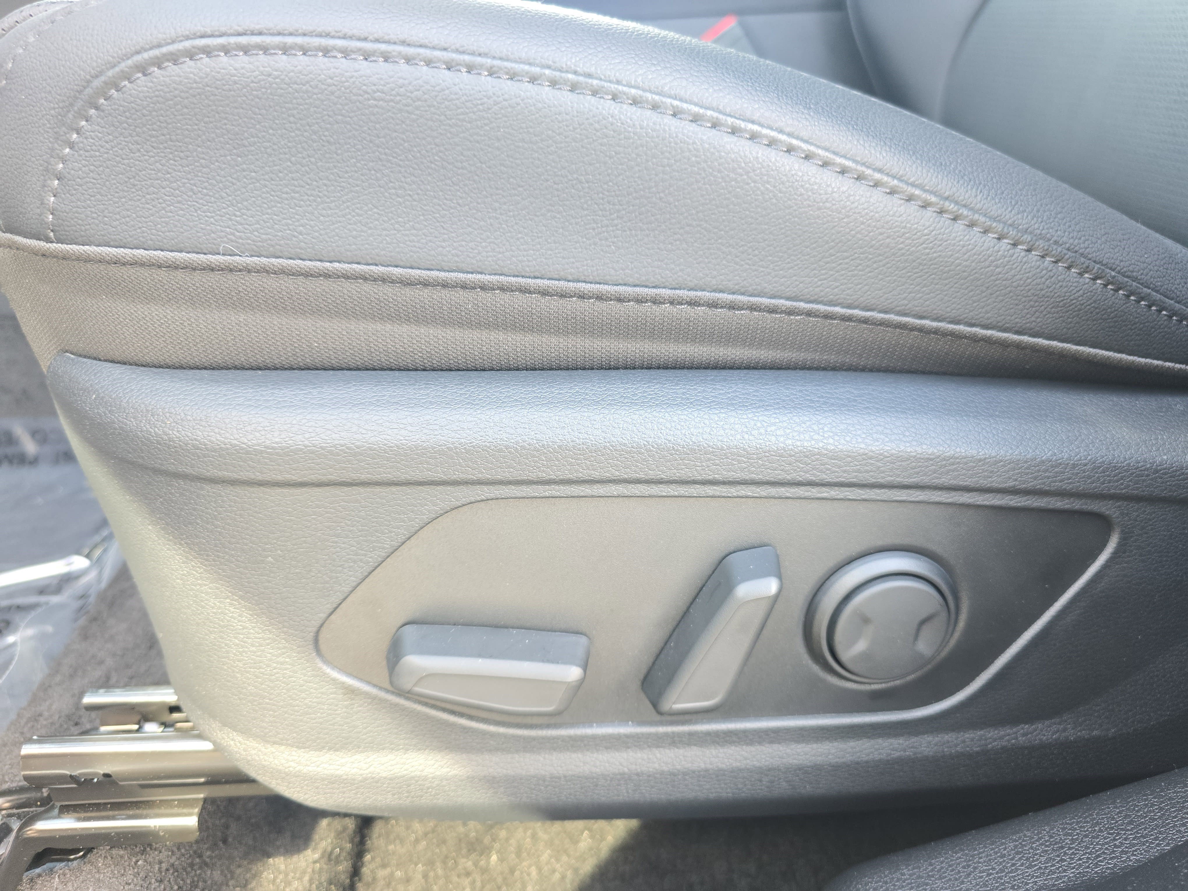 Used 2026 Kia Sportage EX w/ EX Panoramic Sunroof Package image 26