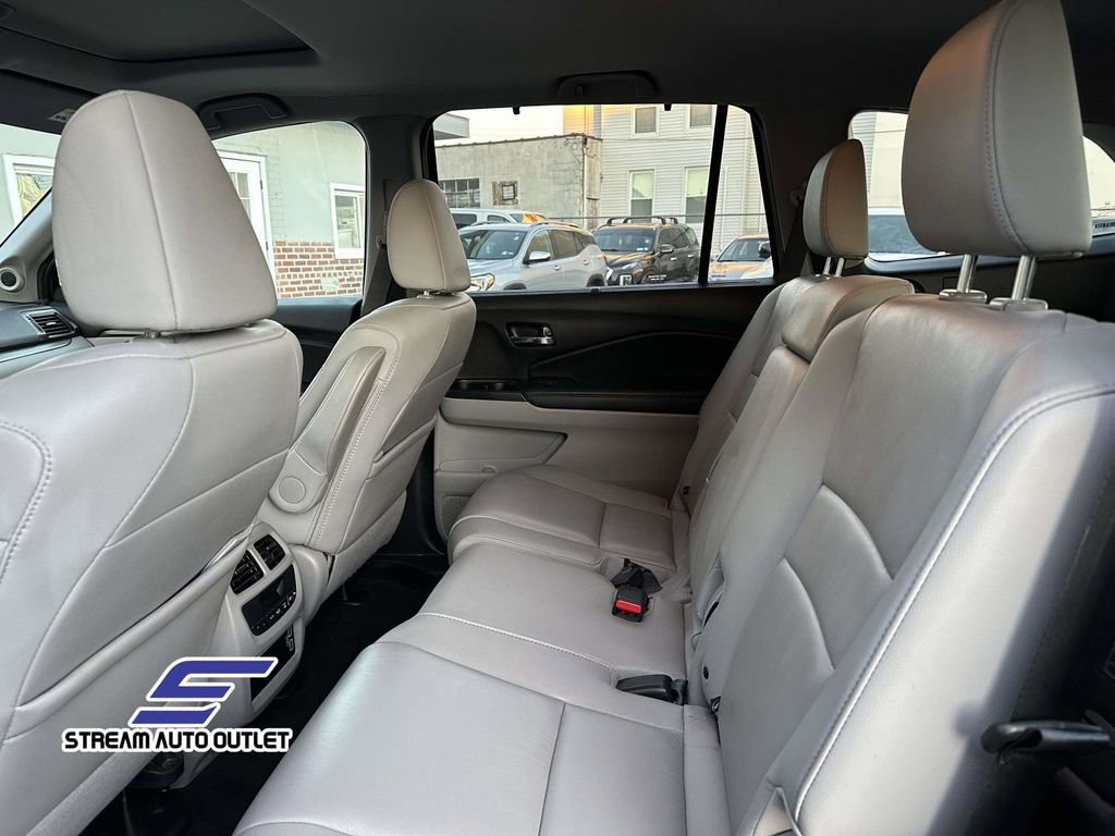 Used 2021 Honda Pilot EX-L image 12
