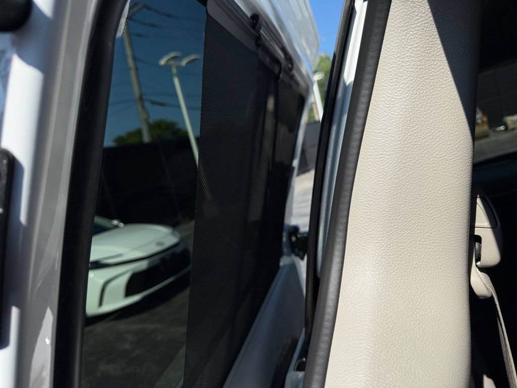 Used 2024 Chrysler Pacifica Touring-L FWD image 24