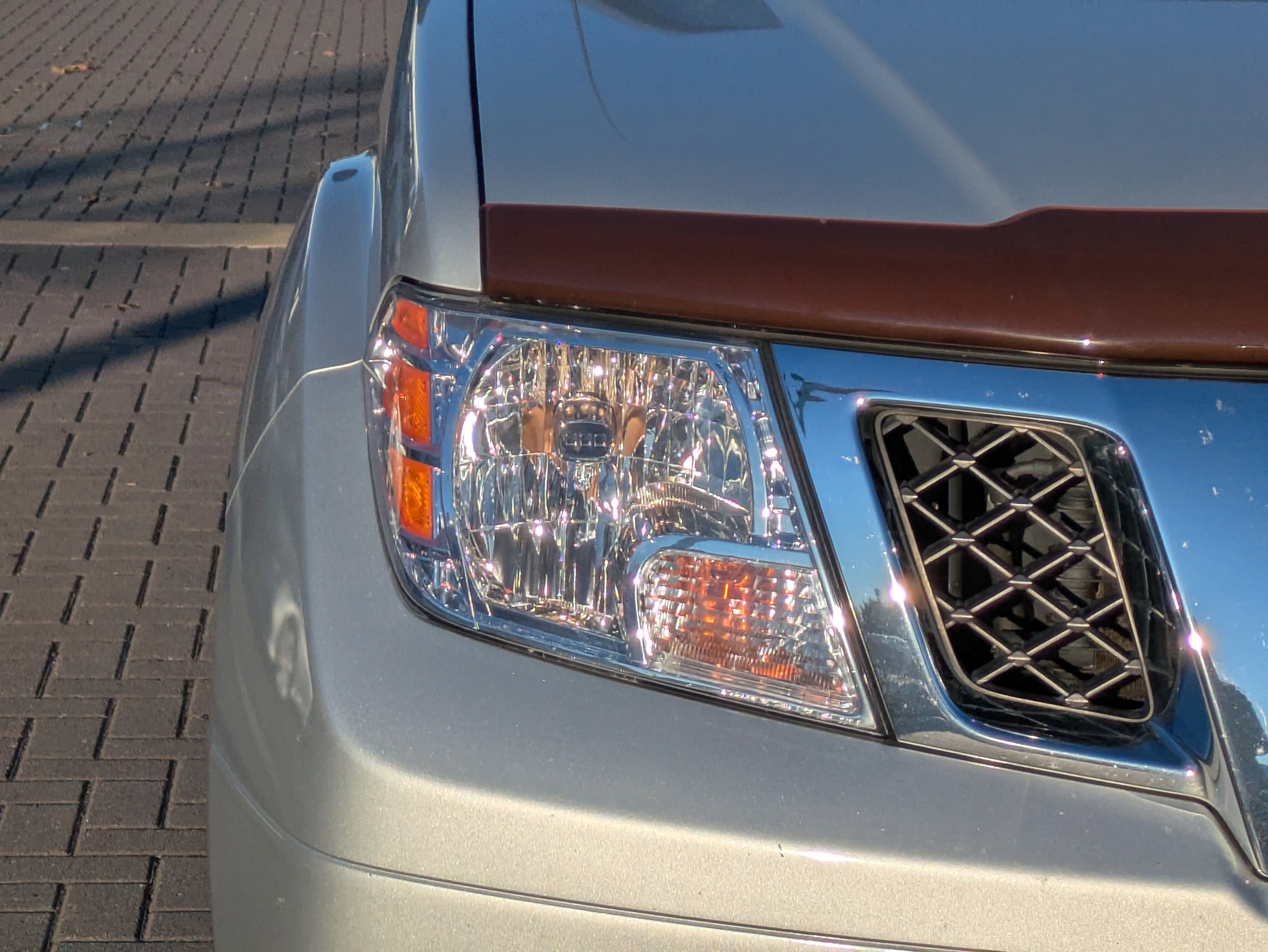 Used 2018 Nissan Frontier SV w/ Value Truck Package image 11