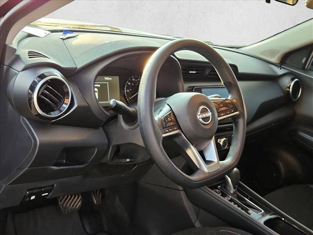 Used 2023 Nissan Kicks SV FWD image 9