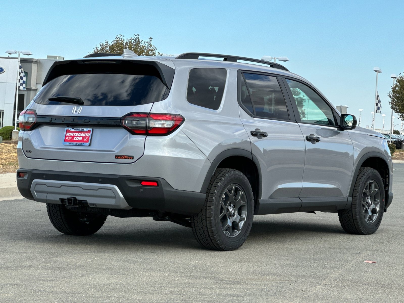 New 2025 Honda Pilot TrailSport image 4
