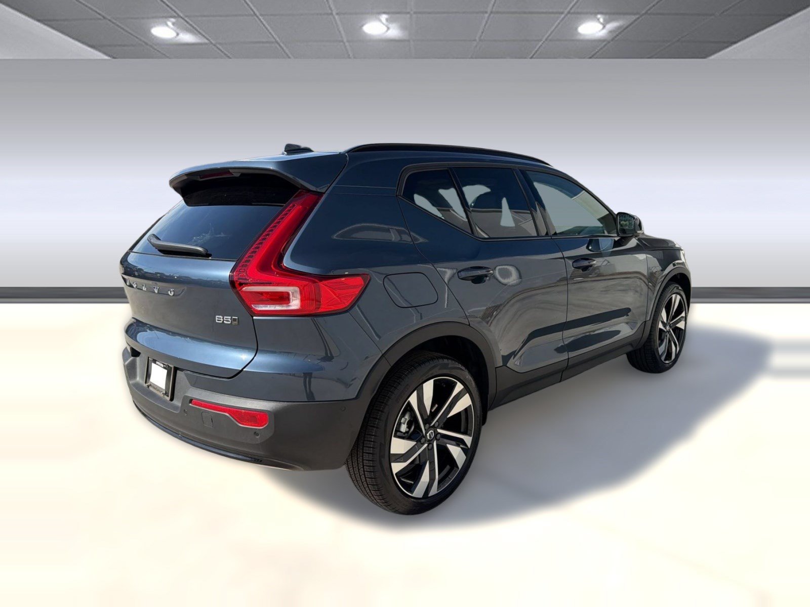 New 2026 Volvo XC40 B5 Ultra w/ Protection Package Premier AWD/4WD image 9