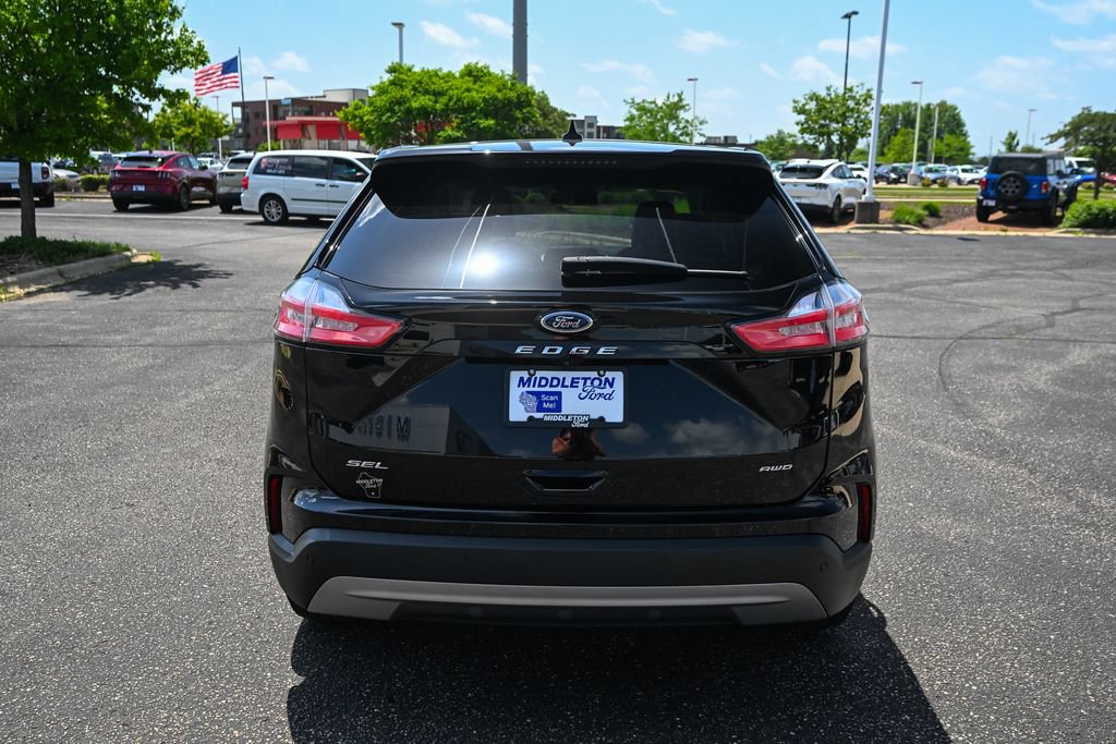 Used 2023 Ford Edge SEL w/ Convenience Package AWD/4WD image 6