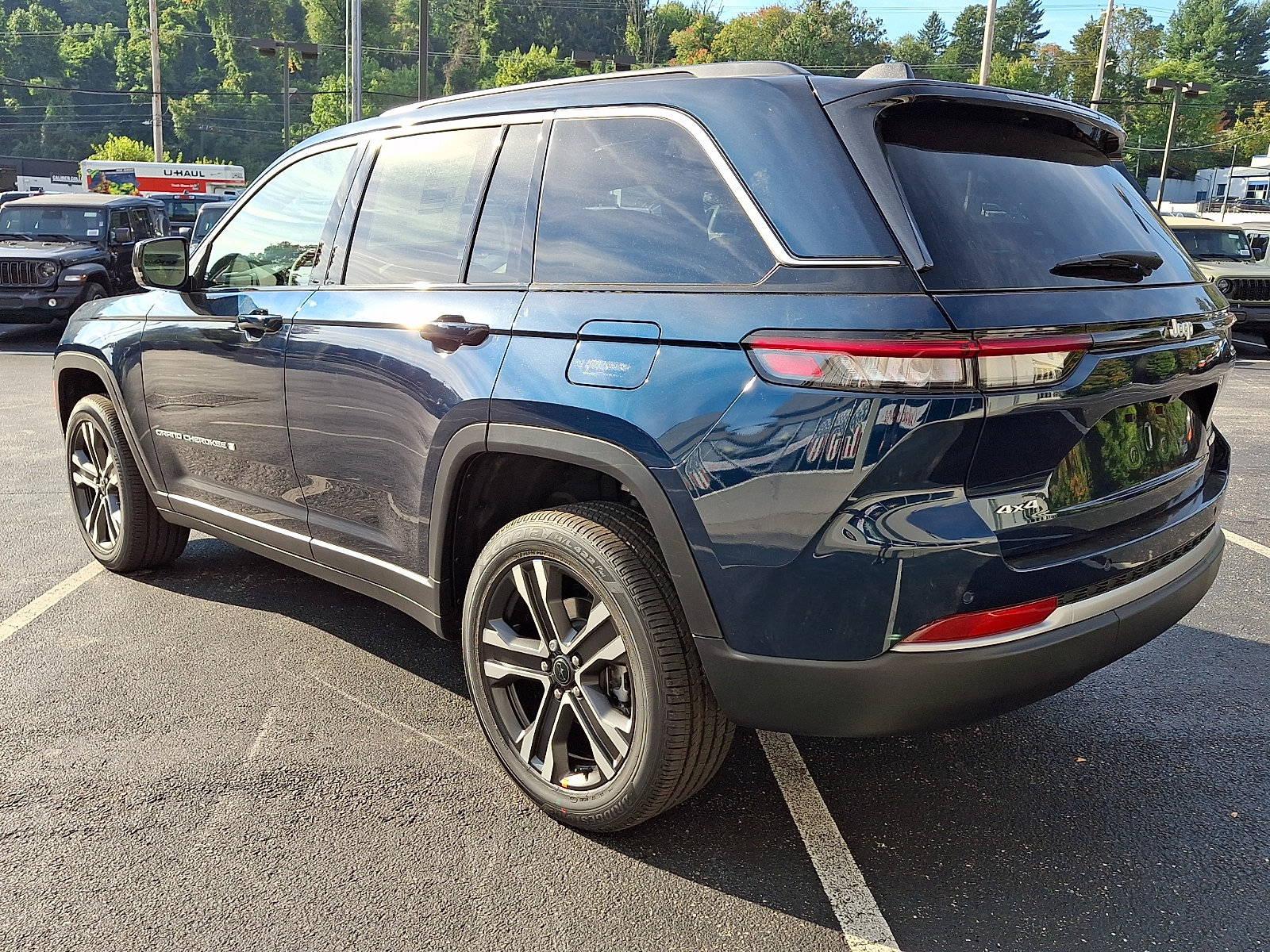 New 2027 Jeep Grand Cherokee Limited AWD/4WD image 4