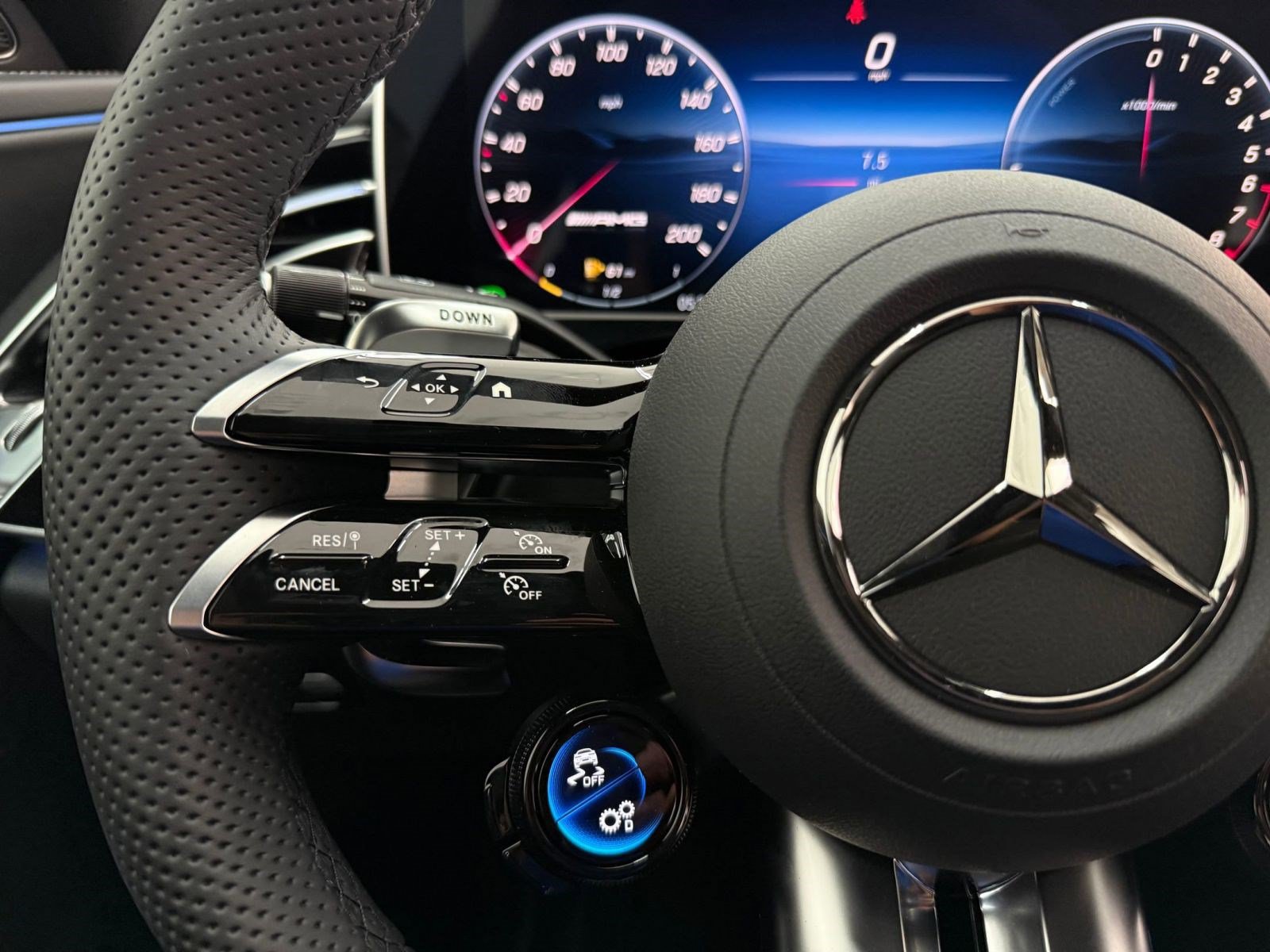 New 2026 Mercedes-Benz E 53 AMG e 4MATIC Sedan image 16