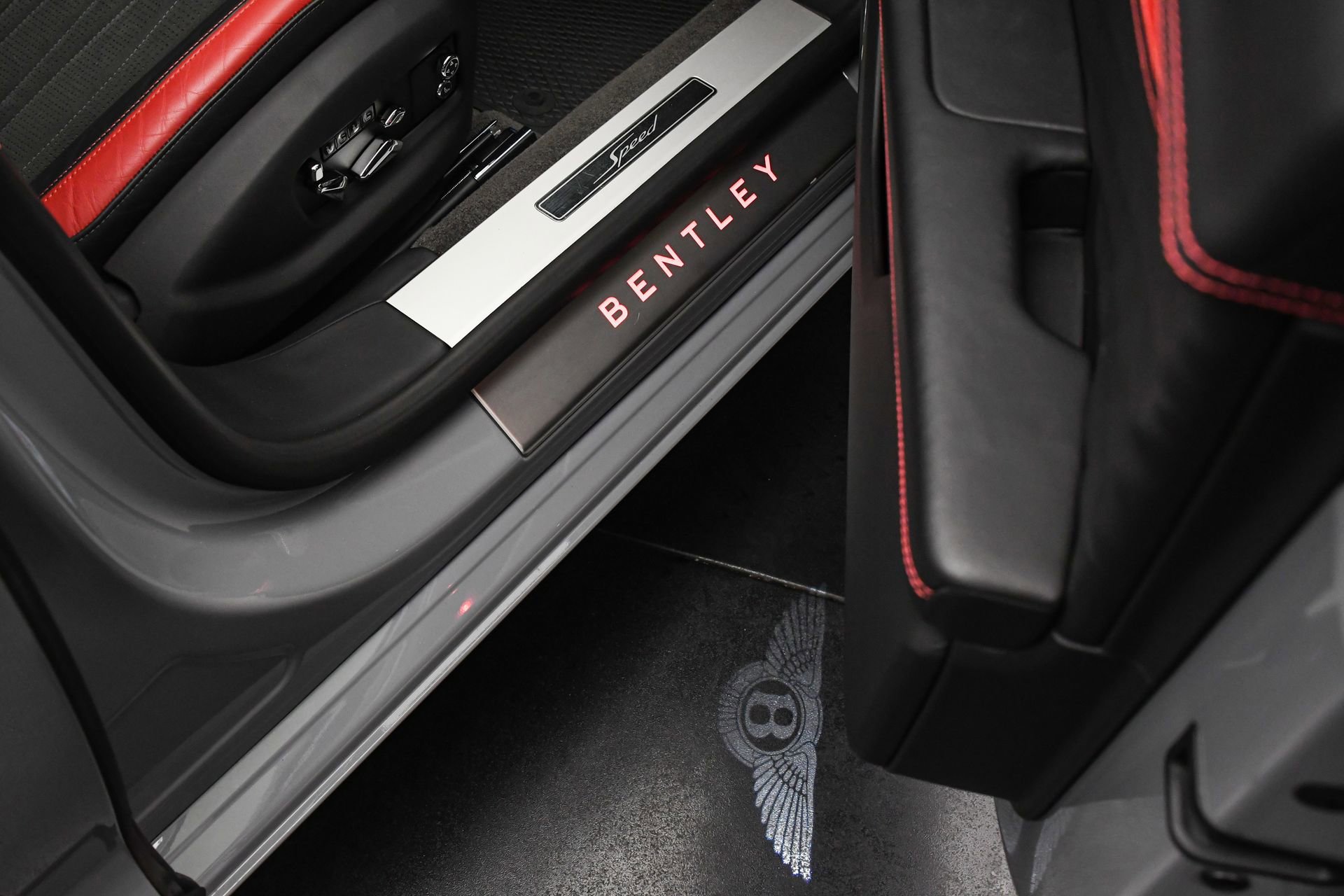 Certified 2023 Bentley Flying Spur W12 image 47