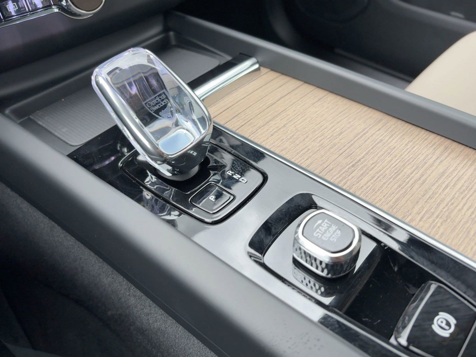 New 2026 Volvo XC60 T8 Plus w/ Protection Package Premier image 25