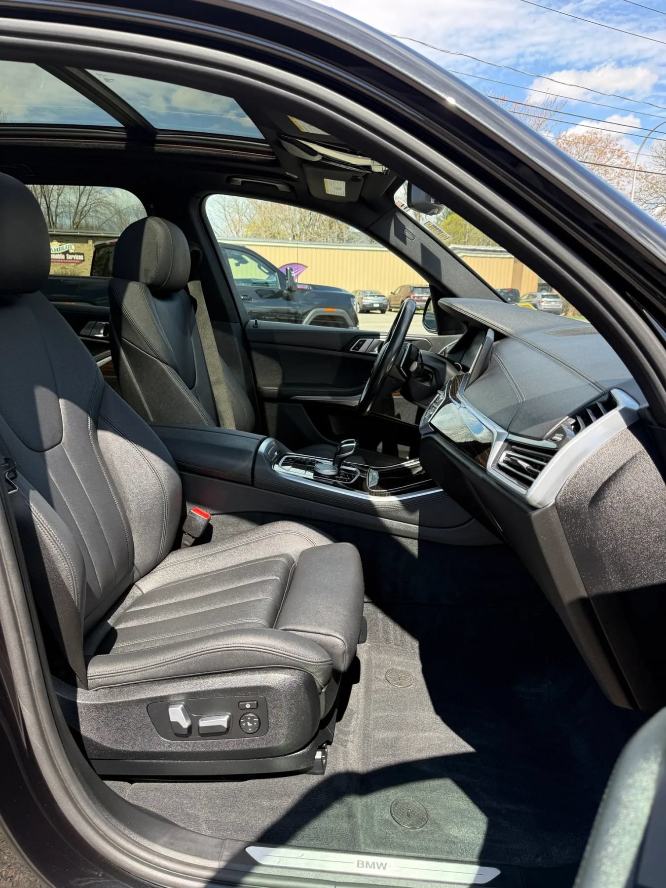 Used 2020 BMW X5 xDrive40i w/ Convenience Package AWD/4WD image 21